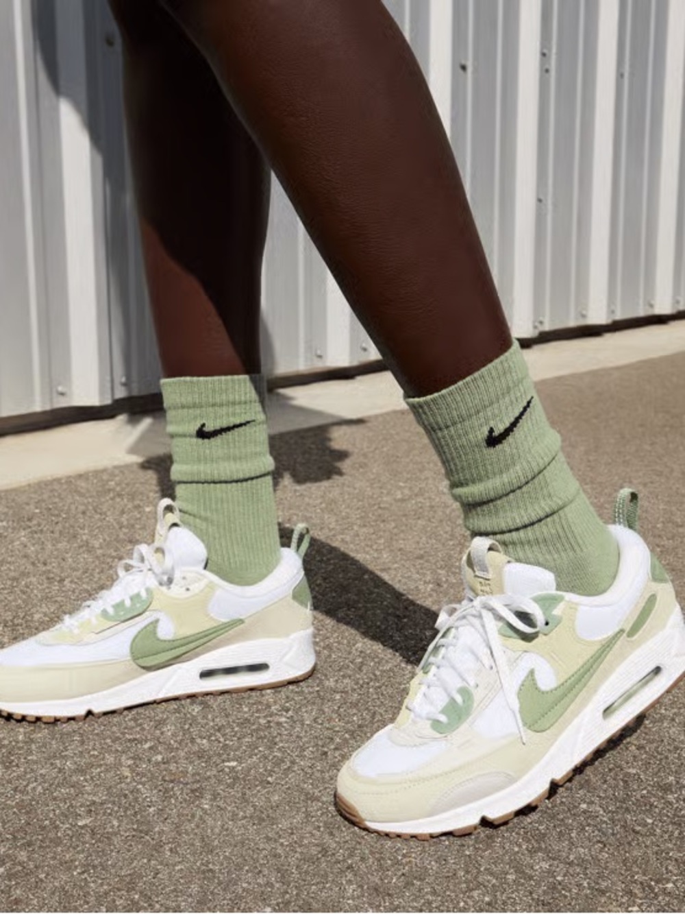 Nike Air Max 90 Futura Olive Aura Oil Green Women’s Sneaker 7.5 - Picture 13 of 13